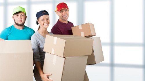 Efficient customer support for truck removal services